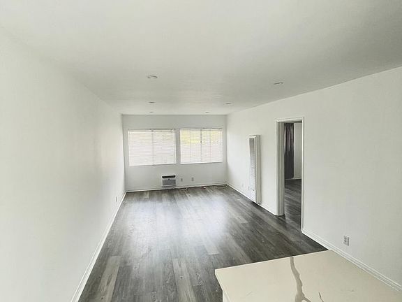 2nd image of 1221 N Genesee Ave Unit 19