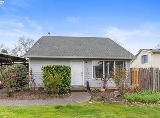 16613 SE Naegeli Dr, Portland, OR 97236