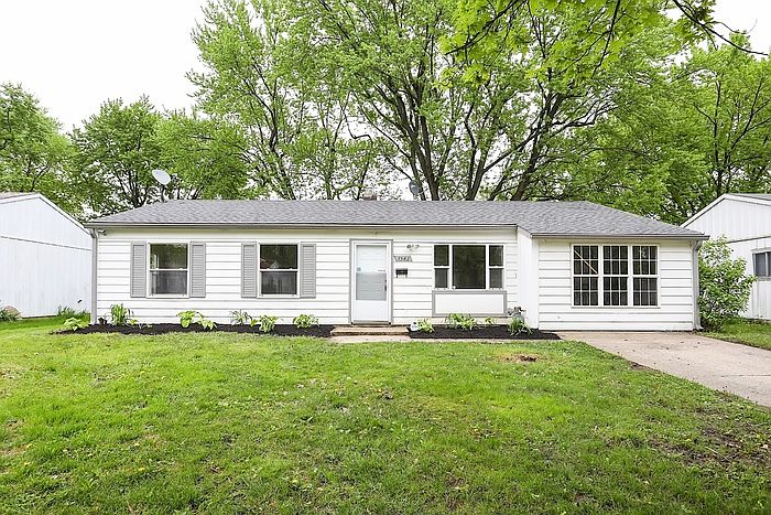 1st image of 3543 Eisenhower Dr