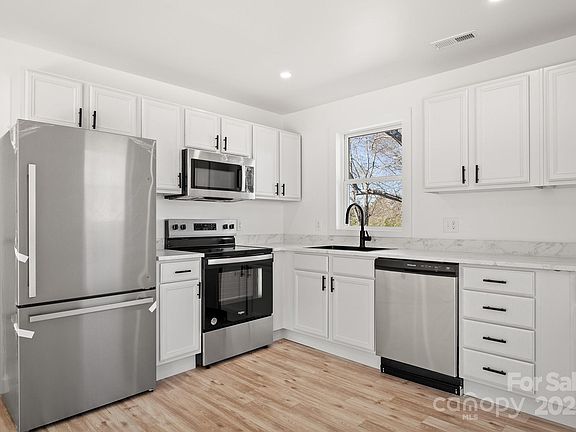 3rd image of 216 Saint Michael Ave