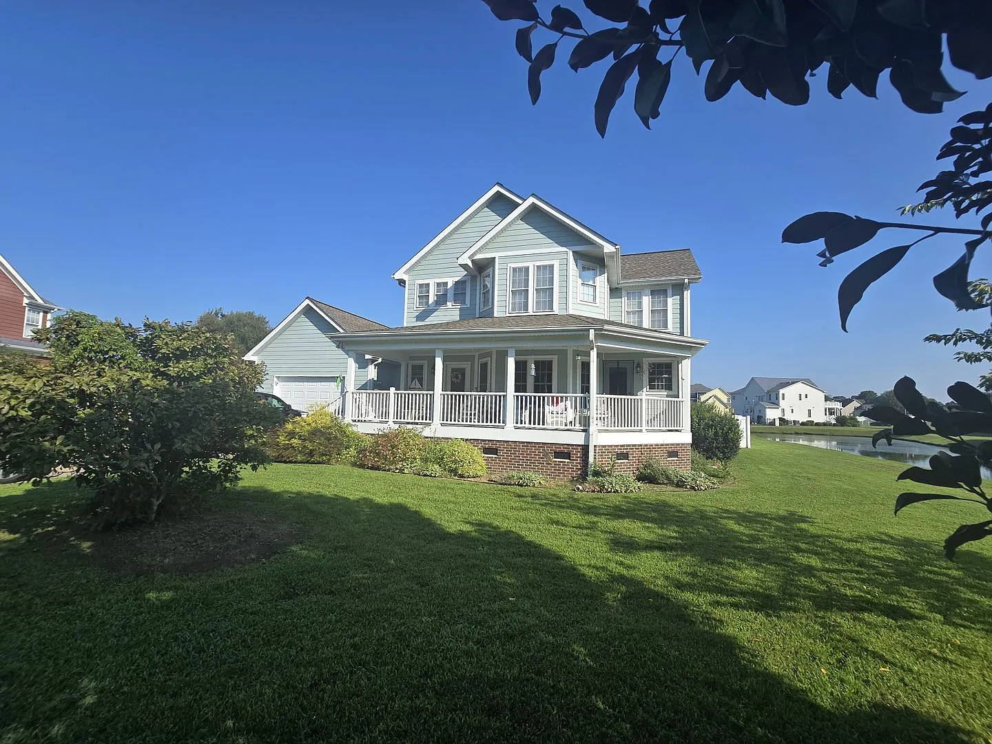 Sun- Filled, 4 Bed, 3.5 Bath in Waterfront Community of Riversedge in Moyock. — Photo 1