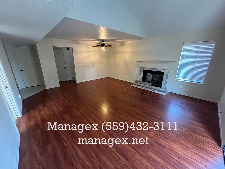 509 E Alluvial Ave #105 — Photo 3