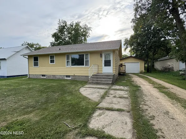 108 S Idaho St, Clark, SD 57225