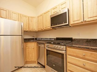 693 Union St APT 1R, Brooklyn, NY 11215