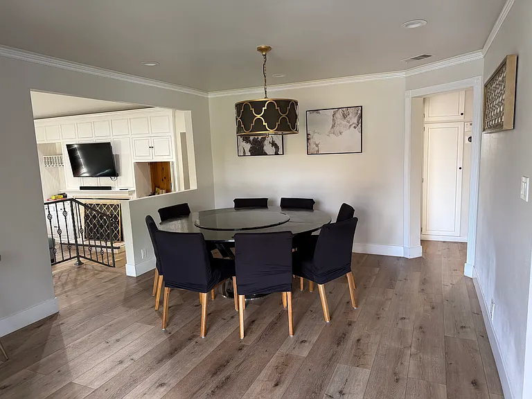 8437 Quartz Ave — Photo 7