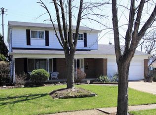 4758 Heatherton Dr, Columbus, OH 43229