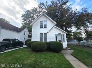 217 Jones St, Mount Clemens, MI