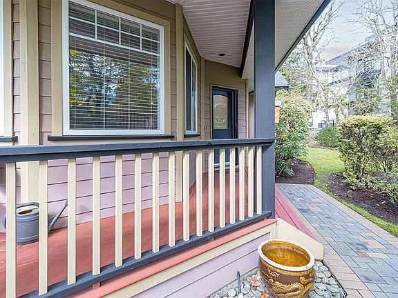 4th image of 15 Helmcken Rd #4