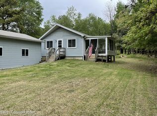 122 Azalea Dr, Albrightsville, PA 18210