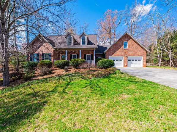 1001 Barrington Dr NE, Lenoir, NC 28645