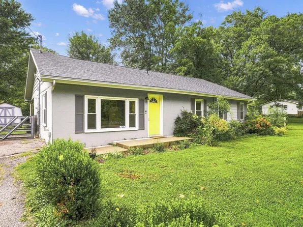 1426 State Road 135 S, Nashville, IN 47448