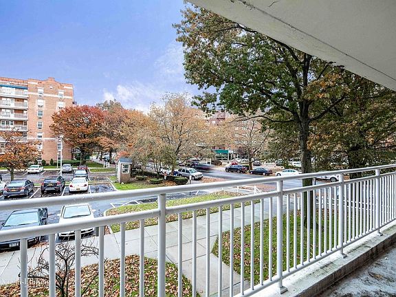 5th image of 8509 151st Ave APT 1M