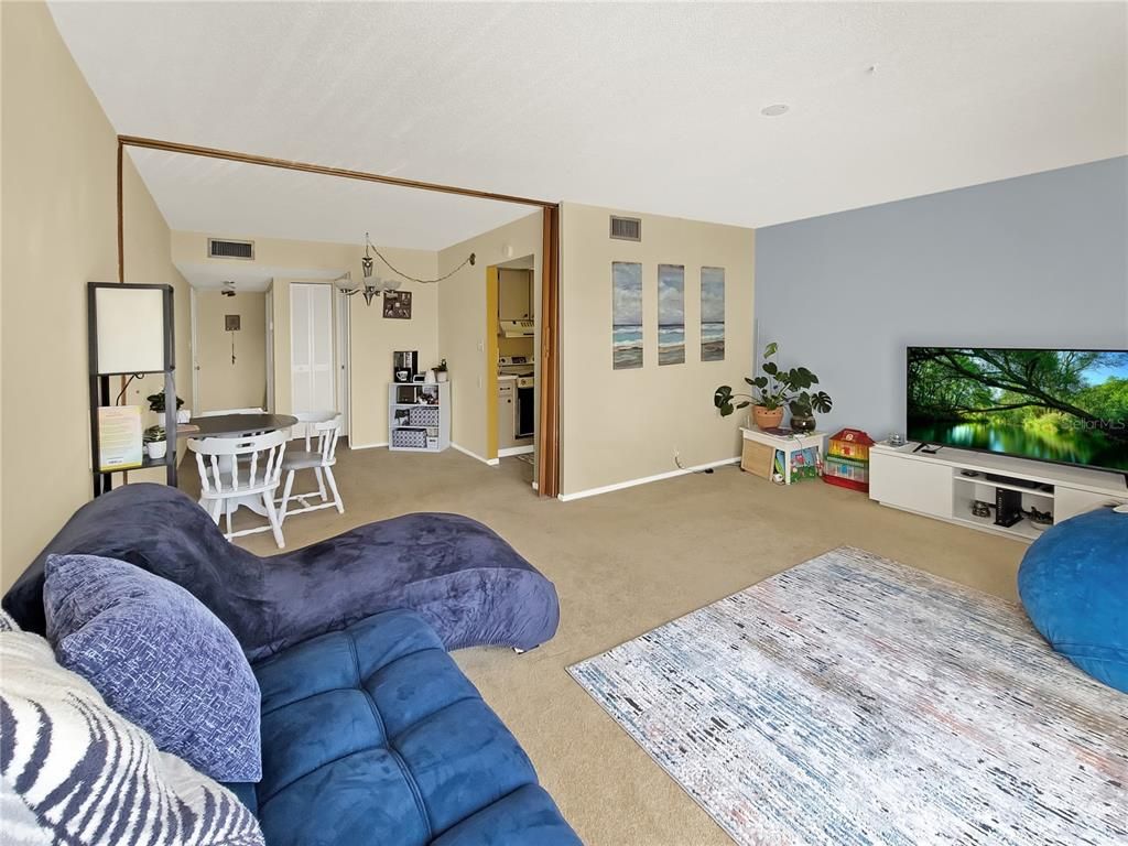 2763 Woodgate Ln APT 307, Sarasota, FL - View 5