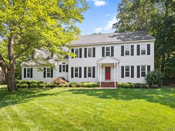 12707 Nightingale Dr, Chester, VA 23836
