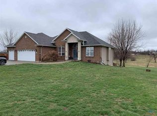 21671 Tangle Nook Mdws, Sedalia, MO 65301