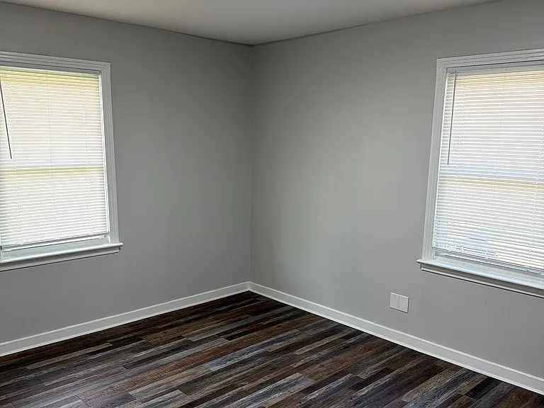 53 Cloverdale St — Photo 5