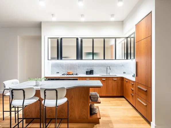 110 Charlton St APT 5C, New York, NY 10014