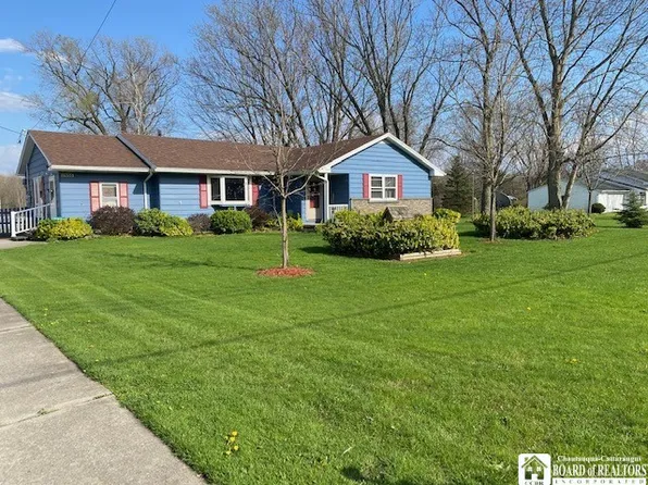 11456 Bennett State Rd, Silver Creek, NY 14136