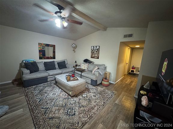 5th image of 6717 S Richmond Ave Unit 637