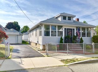 61 Connell St, Quincy, MA 02169