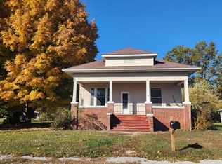 716 E Union St, Marion, IL 62959