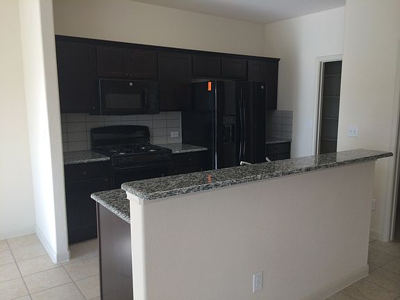 4th image of 1620 Bryant Dr Unit 601