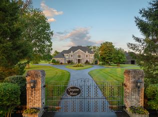 3274 N Cleveland Rd, Lexington, KY 40516