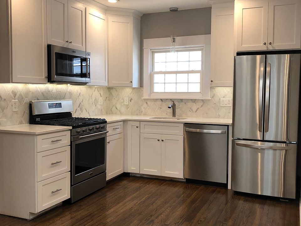1st image of 459 Colvin Ave #1