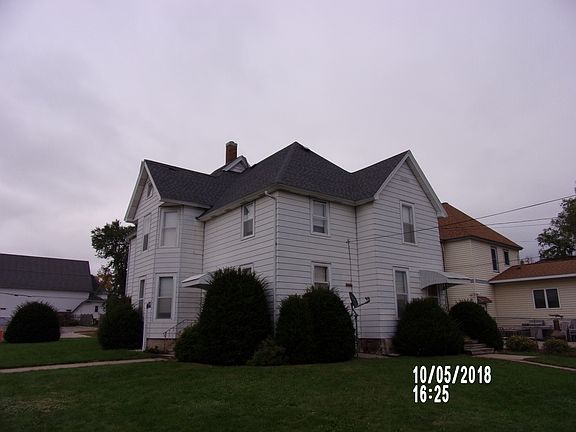 2nd image of 405 S Oak Ave