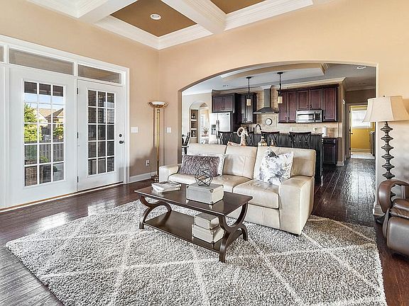 4th image of 5104 Grey Oak Ln