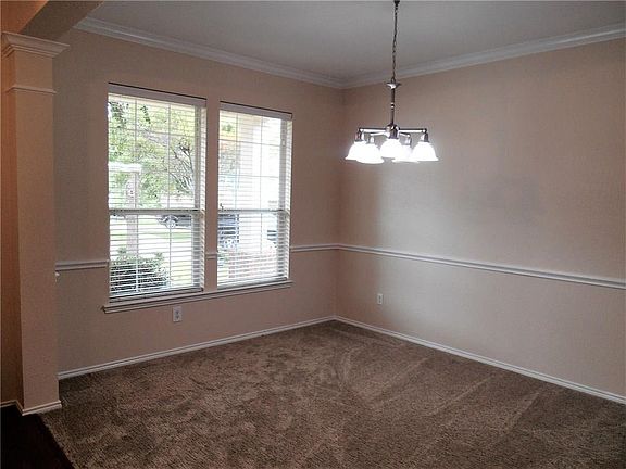 2nd image of 4211 Fall Creek Dr