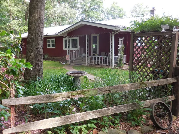 124 Lion Ln, Halifax, PA 17032