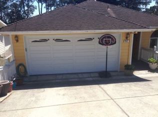 512 Palma St, El Granada, CA