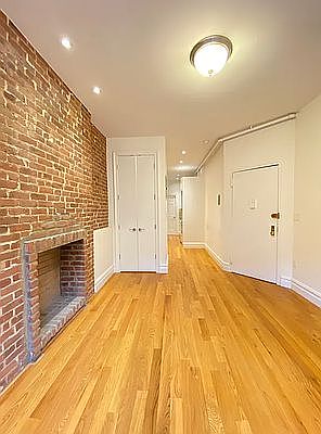 2nd image of 101 Lexington Ave APT 1B