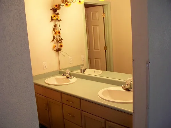 560 Abby Ln #2 — Photo 1