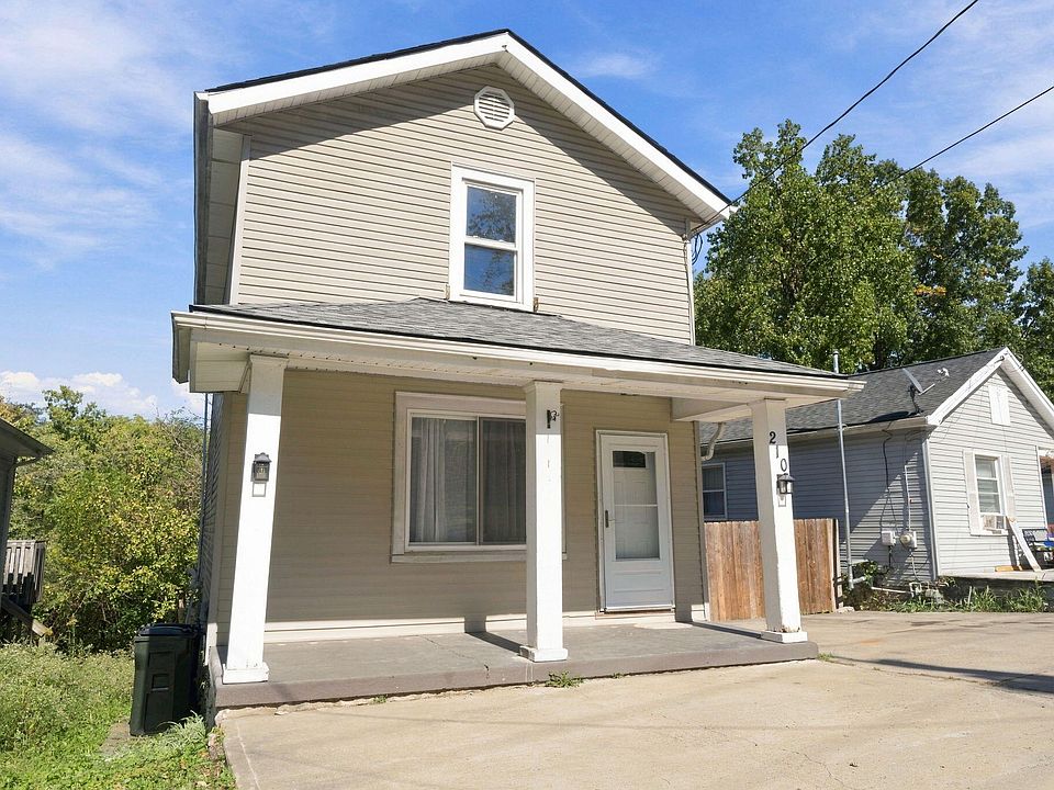 1st image of 210 Grand Ave
