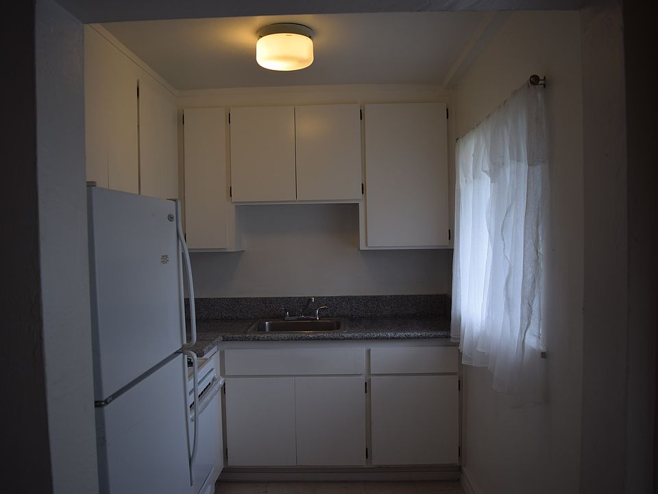 1st image of 1701 San Joaquin St #6