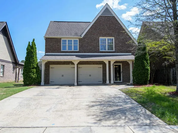 2146 Chalybe Dr, Hoover, AL 35226