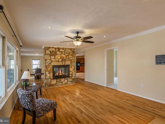 5th image of 6197 Chandler Dr