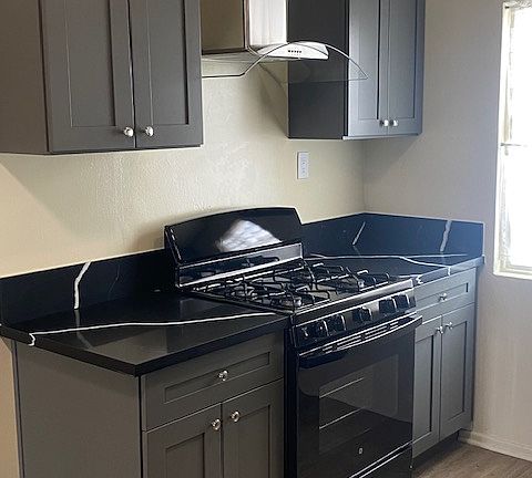 2nd image of 16502 Brighton Ave APT 7