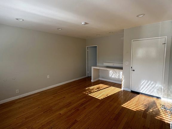4th image of 5130 West Blvd