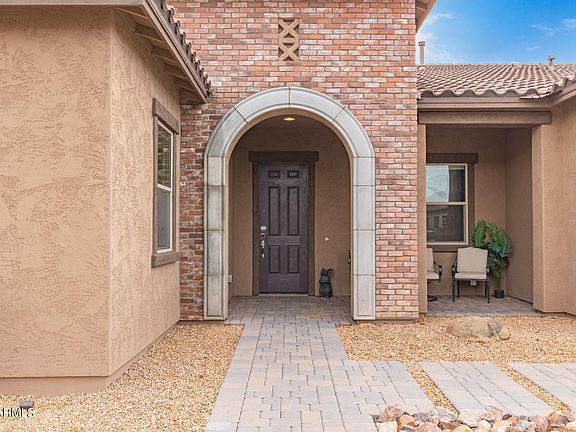 3rd image of 22711 E DESERT HILLS Drive