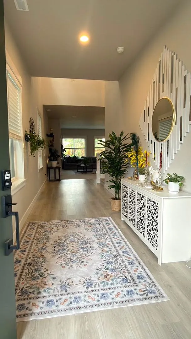 Gorgeous New Modern Farmhouse | 4 BD | 2.5 BA | Single-Family Home | Hosford Farms Community | No... — Photo 2