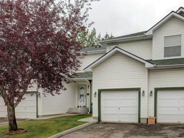 57 S Sandpiper Ln NW, Calgary, AB T3K 4L7