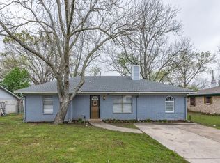 407 E McKinney St, Pilot Point, TX 76258