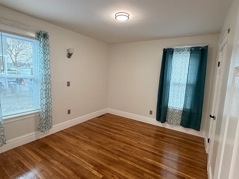 69 Elizabeth St #1 — Photo 7