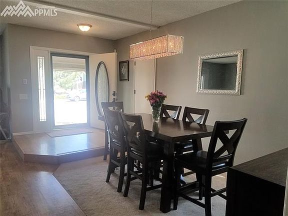 4th image of 8335 Avens Cir