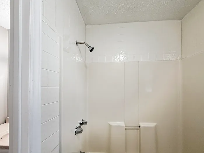 425 Hawkins Ave — Photo 14