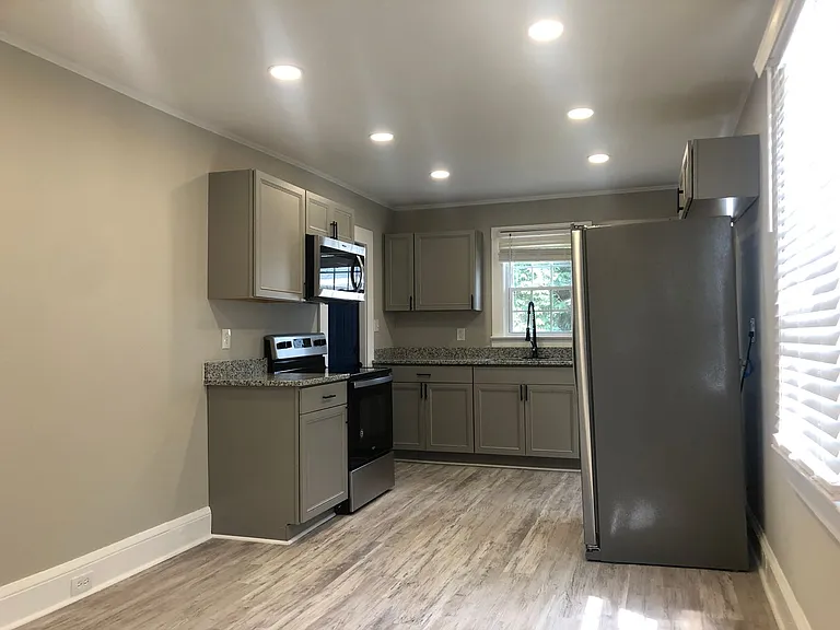 228 Tournament Dr SW — Photo 4