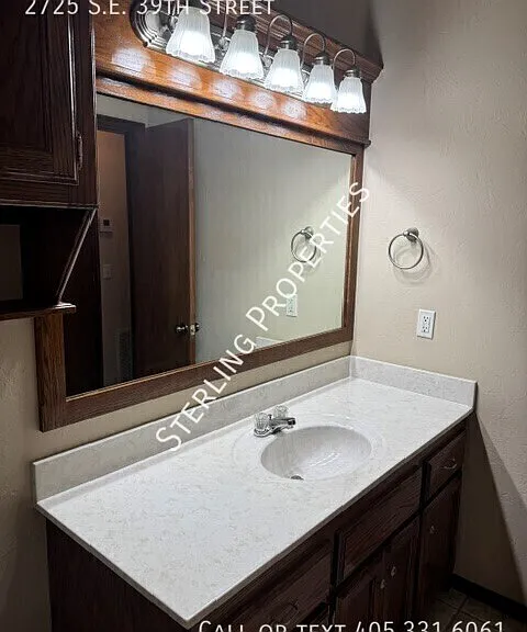 2725 SE 39th St — Photo 20